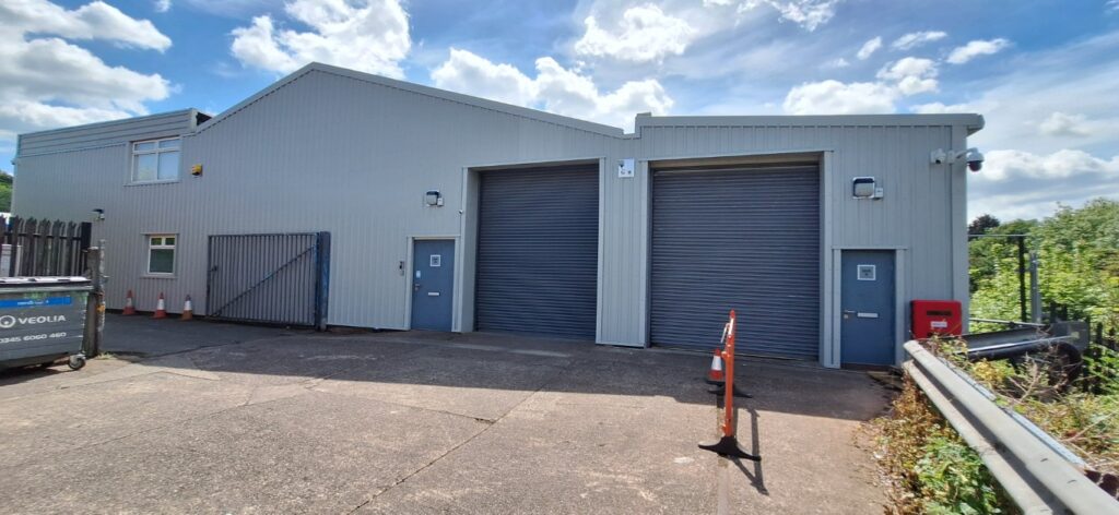 industrial units to let Birmingham warehouse DBSUK