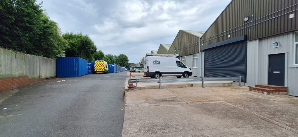 Business Space Light Industrial Unit Warehouse Workshop Unit to Rent in Birmingham - Fully refurbished & ready to occupy. Suitable for a number of uses, great space and great location currently being refurbished. Need short term or temporary storage we have a number of 20ft and 40ft storage shipping containers to rent in Birmingham for excess business stock, mobile workers stores, that can be rented on a short term available. Call Mark 07831407474 email Mark@dbsuk.com https://www.dbsuk.com