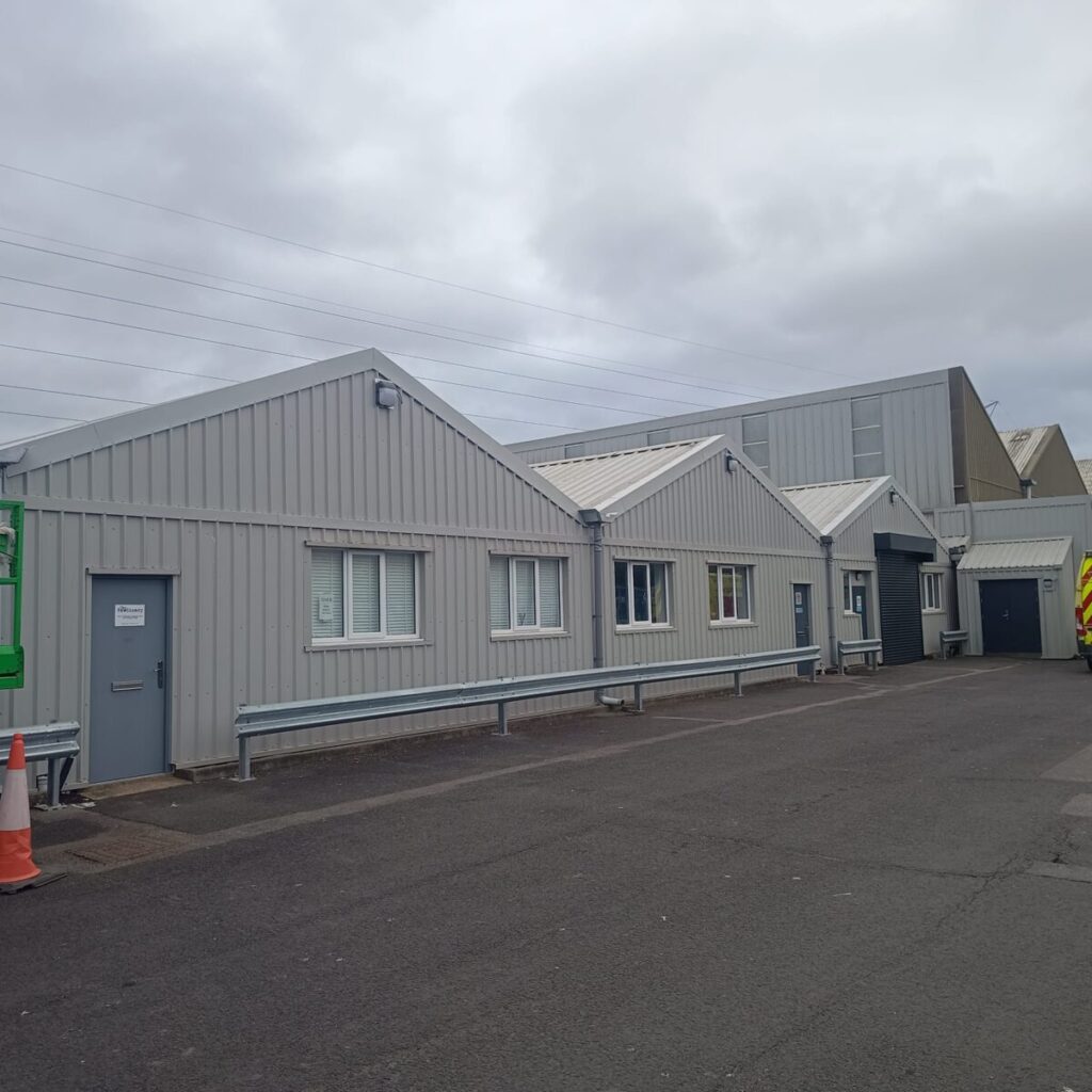 industrial units to let Birmingham warehouse DBSUK