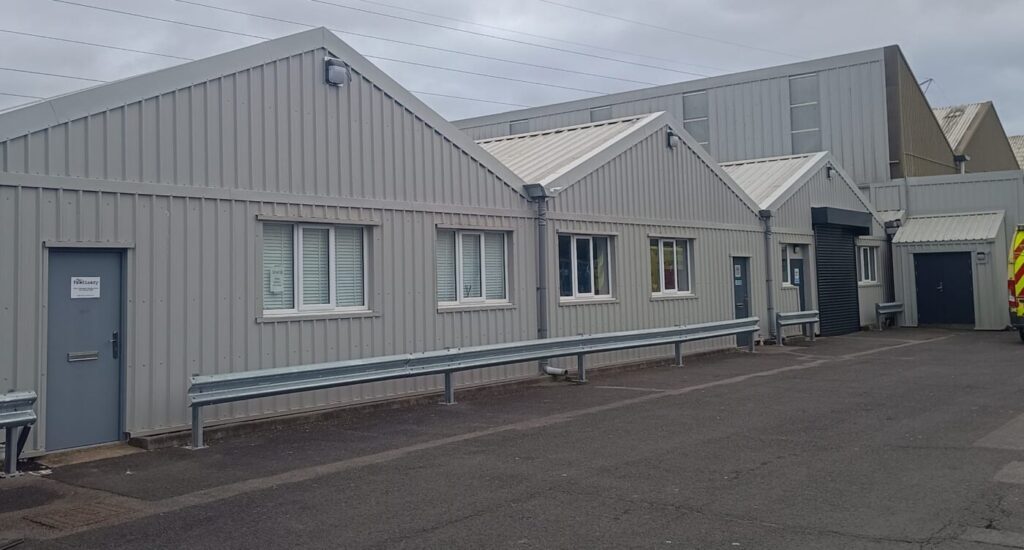 industrial units to let Birmingham warehouse DBSUK